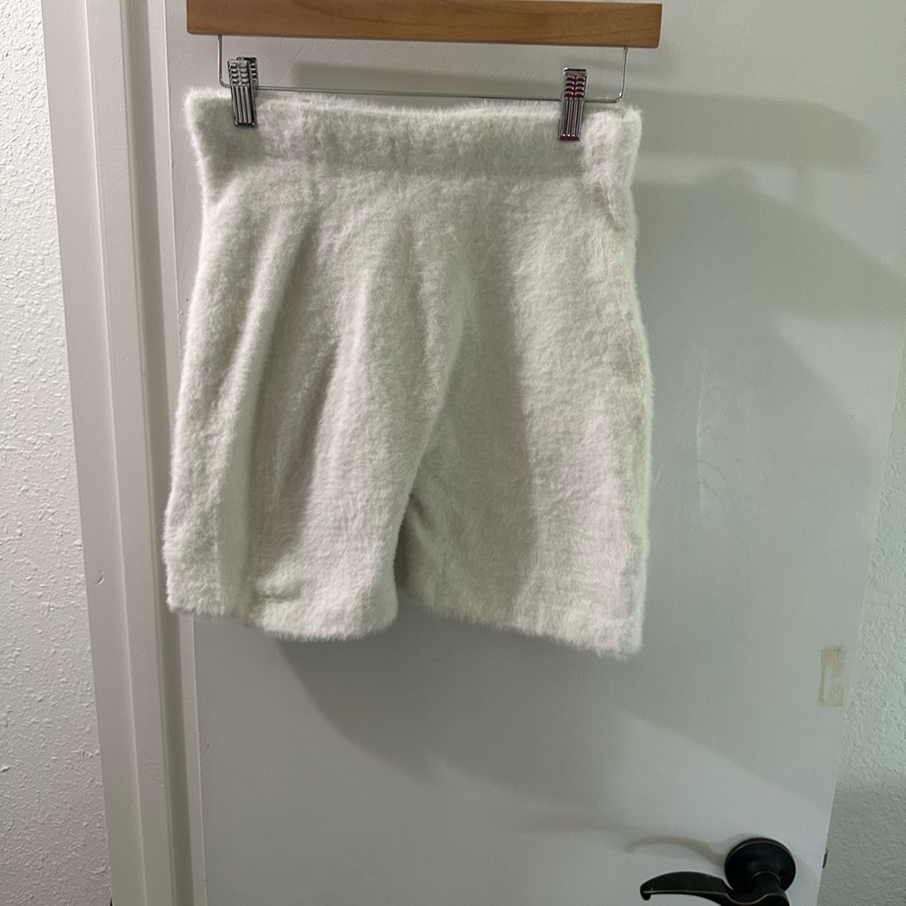 WHITNEY SIMMONS collab GYMSHARK EYELASH KNIT SHORTS